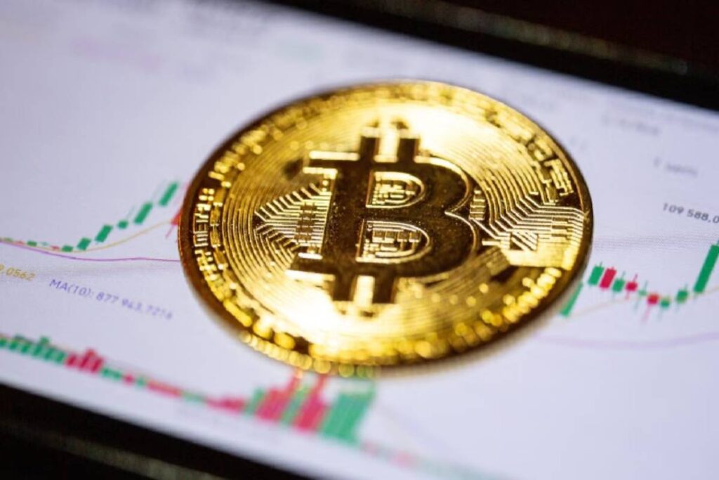 بیت کوین رکورد تاریخی زد؛ قیمت ۱۱۸ هزار دلار را پشت سر گذاشت