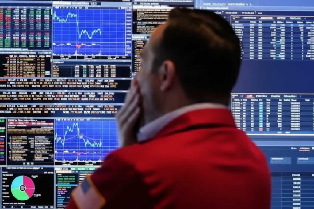 سقوط شدید بورس‌های آمریکا پس از تهدید ترامپ به افزایش تعرفه‌های چین