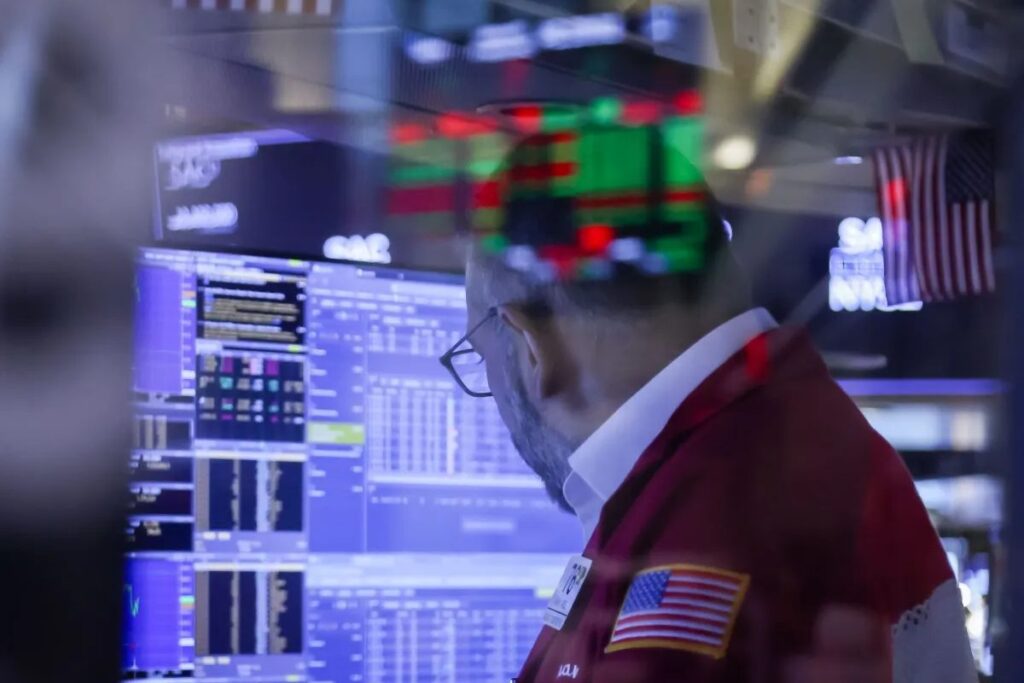 زلزله در وال‌استریت؛ S&P 500 و نزدک برای نخستین بار در تاریخ از مرزهای خیالی عبور کردند!