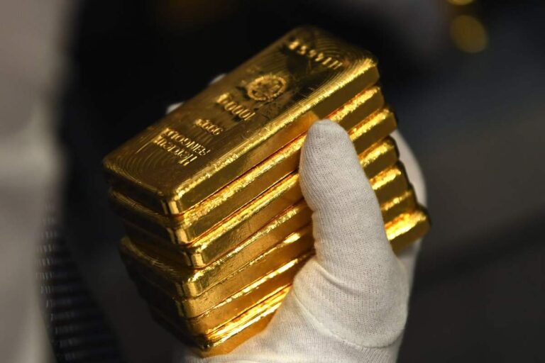 پیش‌بینی قیمت طلا در سال ۲۰۲۶؛ اونس صعودی می‌ماند؟